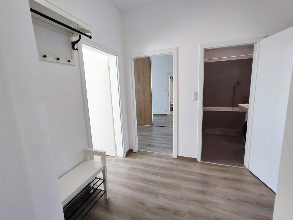 Schanz - Quietly Oriented - Private Parking - Balcony Pressburg Exterior foto